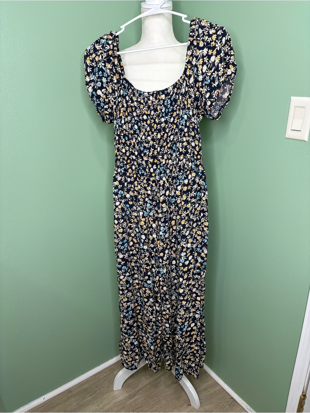 Luxology Black Floral Puff-Sleeve Jumpsuit with Blue and Cream Accents - Picture 9 of 9